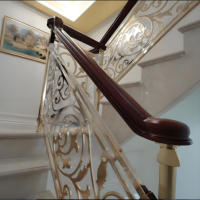 Main courante de garde-corps d'escalier forgé de luxe moderne Offre Spéciale avec finition dorée Garde-corps d'escalier intérieur personnalisable