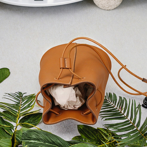 2025 New Fashion Genuine Leather <b>Crossbody</b> <b>Phone</b> <b>Purses</b> for Women New Stock Summer/Spring Mobile Cellphone Bag Polyester Thread - Product Image 3