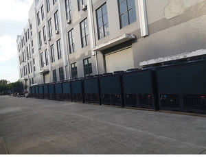 Unité extérieure de ventilconvecteur 65-260 kW, système de refroidissement à <span class=keywords><strong>eau</strong></span>, refroidisseur modulaire à spirale à <span class=keywords><strong>air</strong></span> refroidi par <span class=keywords><strong>eau</strong></span> - Product Image 4