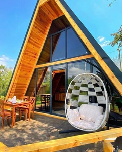 Villa moderna Características escénicas Homestay <span class=keywords><strong>Camping</strong></span> Triángulo Móvil Al Aire Libre Metal Transpirable Contenedor Cabaña Bosque Árbol <span class=keywords><strong>Casa</strong></span> - Product Image 5