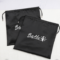 Sacs d'emballage de bonnets en satin de soie imprimés avec logo personnalisé, sac à main de luxe noir en satin avec cordon pour vêtements, pochette à poussière
