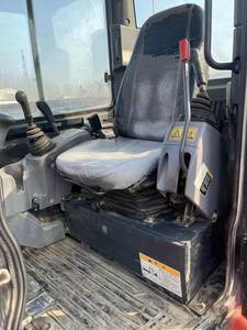 Excavadora Hidráulica Usada de 6 Toneladas con Motor y Componentes de Transmisión en Buen Estado - Product Image 6