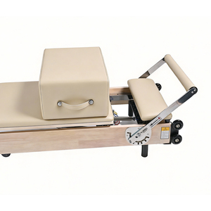 Équipement de Pilates personnalisé directement de l'usine, Reformer Pilates pliable en bois de chêne de haute qualité - Product Image 3