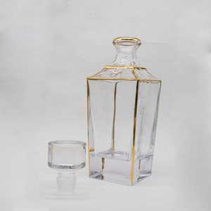 Bouteille carrée en verre blanc cristallin de qualité supérieure, artisanat doré exquis, idéale pour le <span class=keywords><strong>whisky</strong></span> et le brandy - Product Image 2