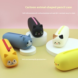 Bolsa de lápices de silicona de gran capacidad de estilo japonés, estuche de almacenamiento de papelería resistente a caídas de dibujos animados, bonito estuche portátil para estudiantes - Product Image 4