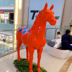 Sculpture de cheval en résine, décoration d'animal durable à poser au sol en extérieur - Product Image 2