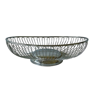 Panier à pain décoratif Panier à pain en métal de haute garde avec finition argentée Panier à pain dernier cri disponible à vendre - Product Image 5