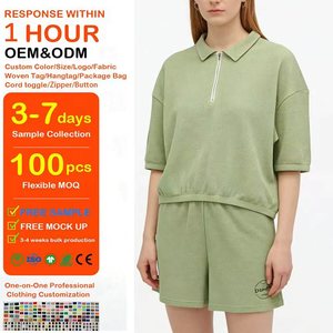 ชุดเซ็ตสองชิ้นสำหรับผู้หญิง ปักโลโก้ตามสั่ง ซิปครึ่งตัว ผ้าคอตตอนวาฟเฟิล 250GSM เสื้อโปโลแขนสั้นทรงโอเวอร์ไซส์ และกางเกงขาสั้น - Product Image 1