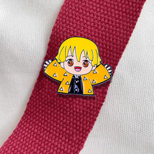 Sming Pins Japanisch Neuankömmling Designer Mode halter Benutzer definierte Metall Logo Gold Name Emaille Anime Luxus Revers Abzeichen Broschen - Product Image 3