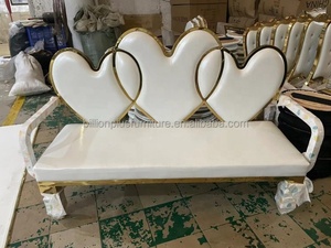 Causeuse de mariage blanche de luxe nouveauté canapé en acier inoxydable forme de coeur doré contemporain pour hôtels villas mariée marié - Product Image 2