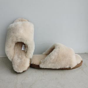 <span class=keywords><strong>Pantoufles</strong></span> d'hiver en <span class=keywords><strong>peau</strong></span> de <span class=keywords><strong>mouton</strong></span> véritable pour femmes, en cuir et en laine, chaudes et respirantes, intérieures et extérieures, avec fourrure naturelle. - Product Image 2