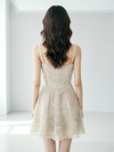 Abito da sera corto glamour con perline e glitter, senza maniche, linea ad A, gonna svasata, per feste formali, serate eleganti, eventi e balli di fine anno - Product Image 4