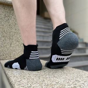 Wholesale 1 Pairs Men's Sport <b>Socks</b> Breathable Outdoor Running Basketball Quick-drying <b>Training</b> Short Tube for Men - Product Image 2