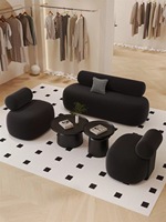 Canapé en velours blanc, magasin de vêtements, espace de repos, salon, canapé modulaire, design minimaliste, adapté aux villas et aux appartements
