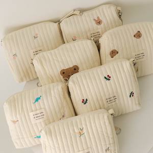 <span class=keywords><strong>Sac</strong></span> à <span class=keywords><strong>langer</strong></span> matelassé respirant avec broderie et fermeture éclair, pour poussette, <span class=keywords><strong>sac</strong></span> de voyage portable pour couches et mouchoirs, en stock - Product Image 1