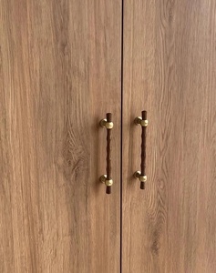 Armoire de rangement pour balcon sur mesure, combinaison de portes et de tiroirs, design pleine hauteur, idéale pour les petits espaces - Product Image 3