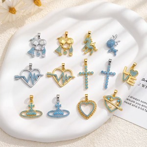 Collier Pendentif Cœur Croix en Cuivre Plaqué Or Véritable, Design <span class=keywords><strong>Amour</strong></span> à Première Vue - Product Image 1