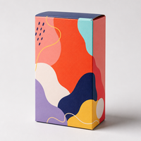Boîte de présentation promotionnelle carrée personnalisée avec logo, dorure laser, pelliculage mat, gaufrage, motif couleur, carton doré, marque privée