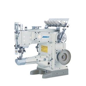 Machine à coudre industrielle à grande vitesse à triple aiguille JK1500DG-01CB, construction métal-plastique pour bandes d'épaule de T-shirt - Product Image 1