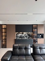 Meuble TV mural flottant en bois, design moderne et luxueux, hauteur réglable, rétroéclairage LED intégré, design minimaliste écologique 5+