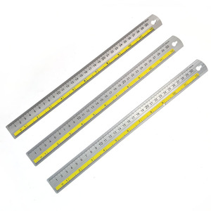 Regla de Aluminio de Alta Precisión para Trabajos en Madera, Herramienta de Medición de 12 Pulgadas/30 cm, Reglas Rectas para Dibujo SURWIN, Plateado Amarillo - Product Image 1