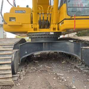 Miniexcavadora usada Komatsu PC200 a la venta, importada en Japón de segunda mano con motor central y componentes de engranajes - Product Image 2