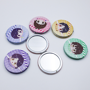 กระจกพกพาแบบกลมพิมพ์ลายการ์ตูนอนิเมะน่ารักสไตล์คาวาอิ สำหรับเด็กผู้หญิงและเด็กผู้ชาย พิมพ์ลาย UV ได้ 2 ด้าน พร้อมโลโก้ตามสั่ง - Product Image 1