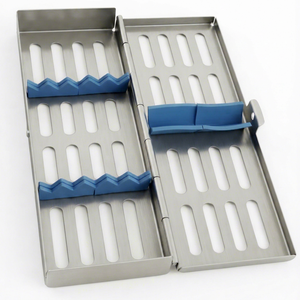 Plateau pour instruments chirurgicaux avec séparateurs bleus pour la stérilisation et le stockage en salle d'opération - Product Image 1