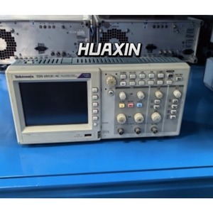 Tektronix TDS1012C-SC 100M Usado - Product Image 1