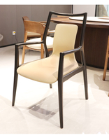 Meubles de restaurant modernes en gros, grande table ronde avec plateau tournant et ensemble de fauteuils en cuir crème