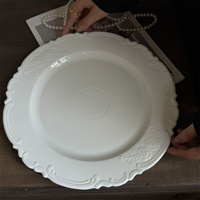 Ensemble d'assiettes et de plats en céramique blanche à fleurs en relief, assiettes d'accompagnement, plateaux de service pour mariage, événement, vaisselle de table