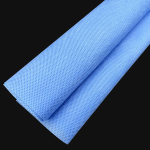 Tissu d'emballage de stérilisation médicale non tissé SMMS 40gsm 60g respirant imperméable pour usage hospitalier - Product Image 2