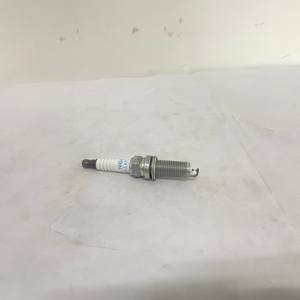 Bujía DILKAR8J9G 90919-C1007: Venta de liquidación, cantidad limitada, por orden de llegada. - Product Image 3