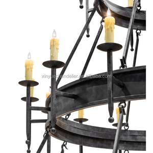 Ampoules de bougie en fer forgé incurvé patiné rustique et vintage faites à la main pour décoration artistique personnalisée Luminaires suspendus Lustre rond - Product Image 4