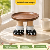 Plateau rond moderne en résine avec motif de chaussures à pois de dessin animé, organisateur de table ludique et ornement pour l'entrée et la décoration intérieure