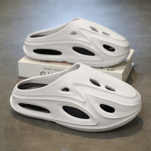 Nouvelles sandales d'été légères en EVA pour hommes, sabots à plateforme à bout rond antidérapants, chaussures en EVA pour sports de plein air et plage - Product Image 3