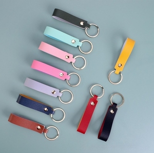 Custom Logo Promotional Leather Key Chain Fashion PU Strap Lanyard Keychain Colorful PU Leather Keychain