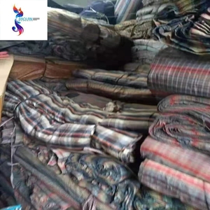 Bán Buôn Giá Tốt 65/35 TC Sợi Polyester Bông Nhuộm Kiểm Tra Thiết Kế Shirting Stocklot Vải Trong Keqiao - Product Image 2