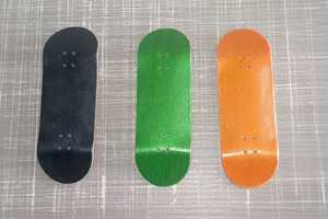 Tabla de Skateboard Profesional Personalizada de Madera de Arce de 34 mm y 32 mm, Tabla de Skateboard Tech Deck con Regalo Promocional - Product Image 3