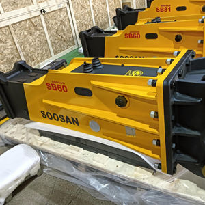 Martillo hidráulico SB 60, nuevo tipo de caja para excavadoras, retroexcavadoras de 15-18 toneladas con motor central y componentes de motor - Product Image 1