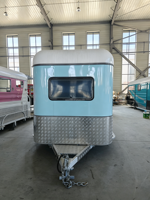 Camper de luxe pour 2 chevaux, pour une nuit |   Remorque combinée avec cuisine et espace de couchage |   Châssis galvanisé à chaud