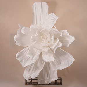 Decorazioni per Matrimoni, Fiori Giganti in Plastica, Grandi Fiori Decorativi per Sfondo, Fiori di Carta Piegati a Mano, Bellissimi Fiori <span class=keywords><strong>Chen</strong></span> per Finestre - Product Image 3
