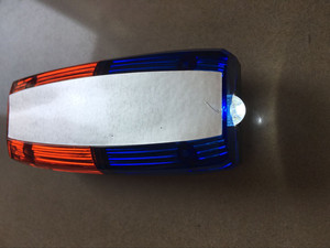 ไฟ LED ติดไหล่แบบชาร์จได้ ไฟกระพริบเตือนภัยสำหรับวิ่งกลางคืนและปั่นจักรยาน - Product Image 4