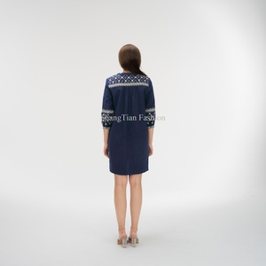 Robe courte pour femme OEM, bleu, col en V, robe brodée pour femme - Product Image 6
