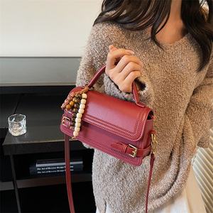 Sac bandoulière carré petit format en fourrure haut de gamme pour homme, tendance et polyvalent, nouvelle collection automne-hiver 2025 - Product Image 3