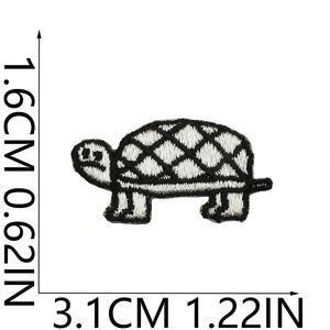 Patchs thermocollants miniatures simples en noir et blanc avec des motifs d'animaux tigre, chien, ours pour vêtements, accessoires décoratifs - Product Image 6