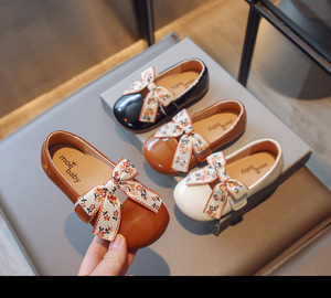 Zapatos de Princesa con Lazo y Cuentas para Niñas, Zapatos de Baile con Suela Suave de Cristal para Niñas - Product Image 2