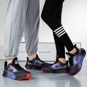 <span class=keywords><strong>Scarpe</strong></span> Sportive da Uomo 2026 Nuove Estive in Mesh Traspiranti da Corsa Antiscivolo Ammortizzanti Leggere Casual con Lacci Solidi - Product Image 4