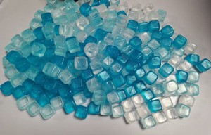 Cubos <span class=keywords><strong>de</strong></span> Hielo Cuadrados Reutilizables <span class=keywords><strong>de</strong></span> 10 lb, Libres <span class=keywords><strong>de</strong></span> BPA, Plástico Transparente Esmerilado <span class=keywords><strong>de</strong></span> 3.5 cm, Ecológicos, para Whisky, Enfriamiento Duradero en el Congelador - Product Image 3
