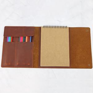 <span class=keywords><strong>Carnet</strong></span> <span class=keywords><strong>de</strong></span> <span class=keywords><strong>croquis</strong></span> <span class=keywords><strong>A5</strong></span> personnalisé vintage avec logo, couverture en cuir véritable <span class=keywords><strong>de</strong></span> haute qualité - Product Image 2